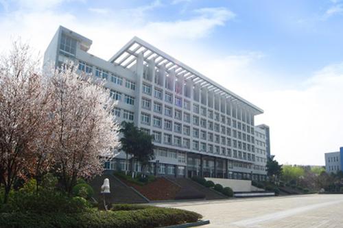 重庆市机电工程技工学校是民办还是公办