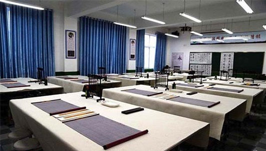 贵州现代经济学校