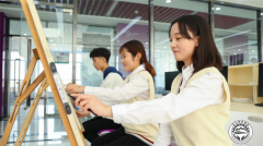 女孩子初中毕业学幼师专业好不好？