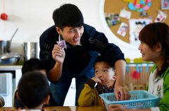 男生可以去兰州职业幼师学校学幼师专业吗？
