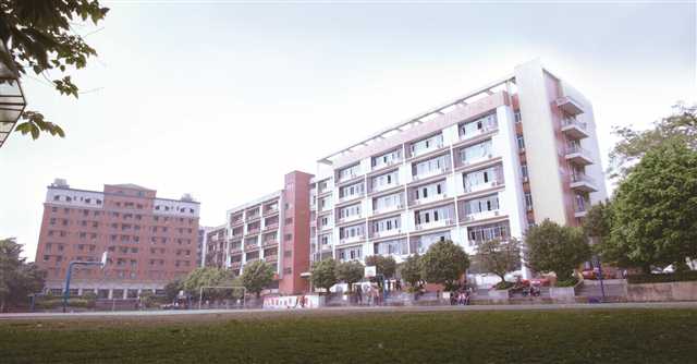 重庆光华女子职业中等专业学校