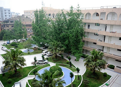 2025年学护理专业怒江哪个学校好