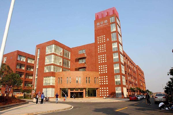 黔西南州神舟职业技术学校 黔西南州神舟职业技术学校
